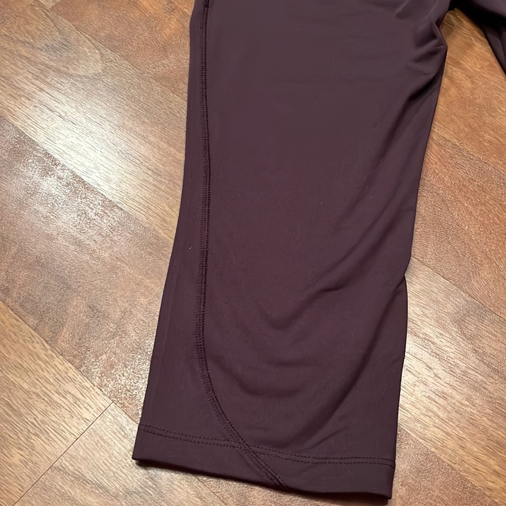 BNWOT Ryka plum colored Capri - Picture 14 of 15